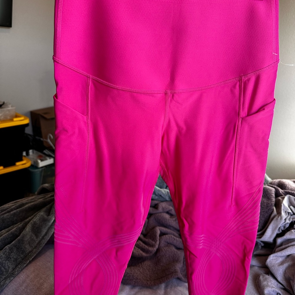 NWOT Fanka Booty Shape and Knee Support Leggings L $89 Magenta - Picture 3 of 5
